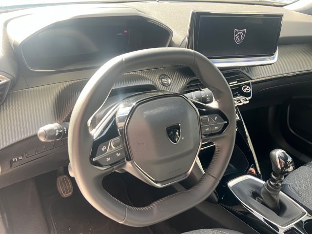 PEUGEOT 2008 usata, con Controllo automatico clima
