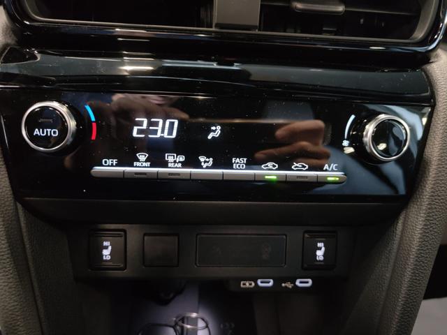 TOYOTA Yaris Cross usata, con Controllo automatico clima