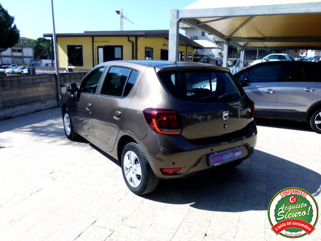 DACIA Sandero usata, con Autoradio