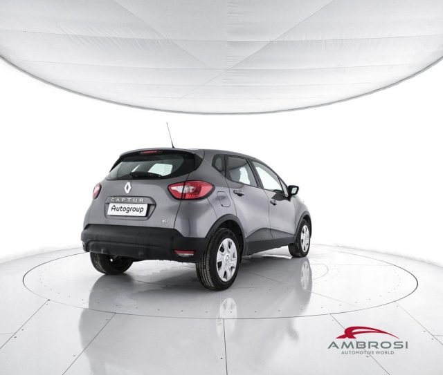 RENAULT Captur usata 2