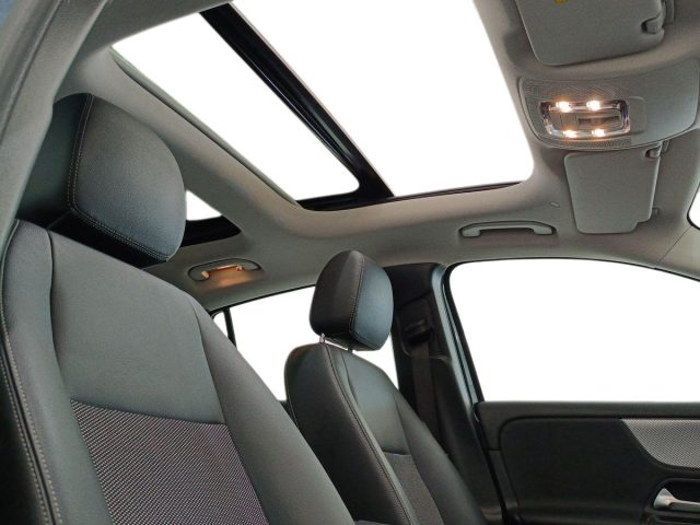 MERCEDES-BENZ GLA 200 usata, con Cruise Control