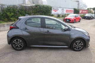 TOYOTA Yaris usata, con Bracciolo