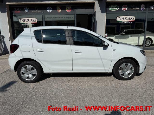 DACIA Sandero usata, con MP3