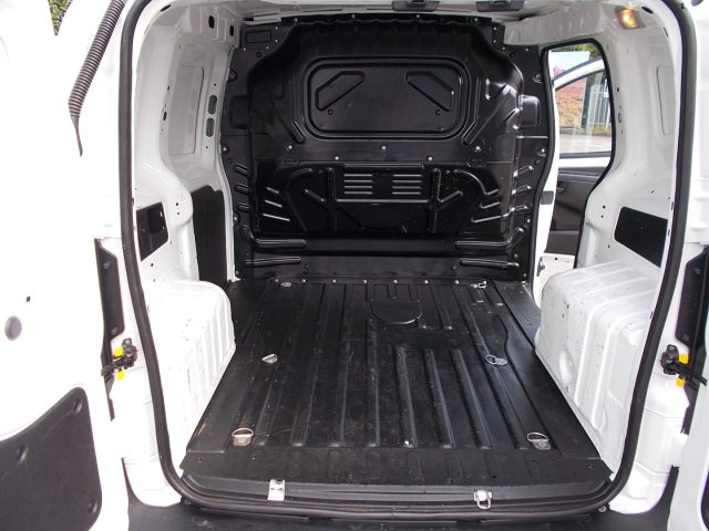 FIAT Fiorino usata, con USB