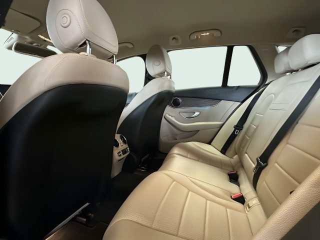 MERCEDES-BENZ C 220 usata, con Climatizzatore automatico, 3 zone