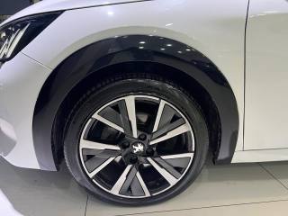 PEUGEOT 208 usata, con Cerchi in lega