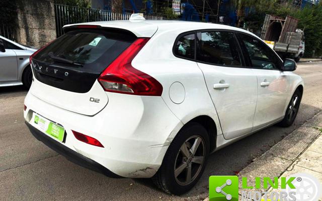 VOLVO V40 Cross Country usata, con Climatizzatore