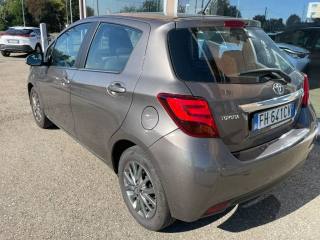 TOYOTA Yaris usata, con Specchietti laterali elettrici