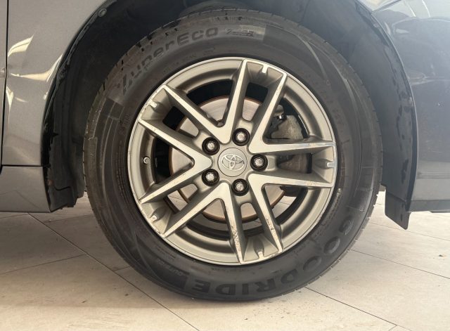 TOYOTA Verso usata 6
