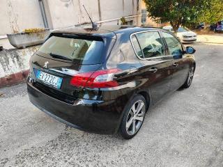 PEUGEOT 308 usata, con Airbag