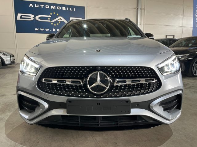 MERCEDES-BENZ GLA 200 usata, con Airbag