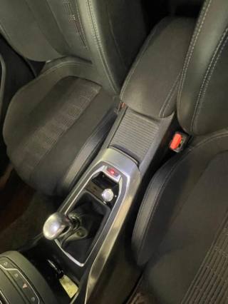 PEUGEOT 308 usata, con Airbag Passeggero
