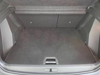 PEUGEOT 2008 usata, con Cruise Control