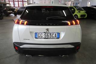 PEUGEOT 2008 usata, con Autoradio