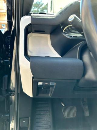 LAND ROVER Defender usata, con Sensore di luce