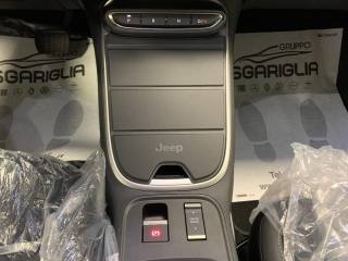 JEEP Avenger usata, con Leve al volante