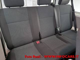 VOLKSWAGEN Caravelle usata, con Climatizzatore