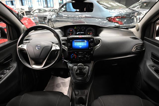 LANCIA Ypsilon usata, con ESP