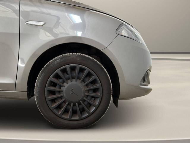 LANCIA Ypsilon usata 35