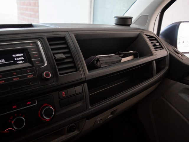 VOLKSWAGEN Transporter usata 32