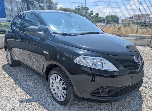 LANCIA Ypsilon usata, con Airbag