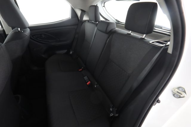 TOYOTA Yaris usata 3