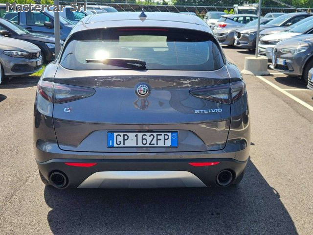 ALFA ROMEO Stelvio usata, con Alzacristalli elettrici