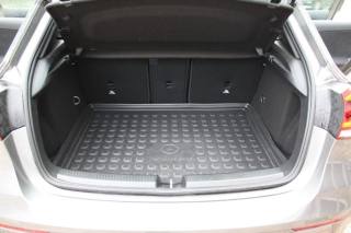 MERCEDES-BENZ A 180 usata, con Sensori di parcheggio posteriori