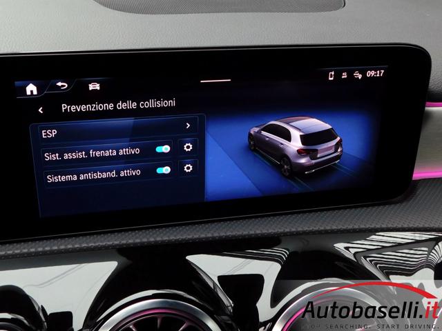 MERCEDES-BENZ A 180 usata, con Specchietto retrovisore con funzione antiabbagliamento