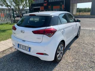 HYUNDAI i20 usata, con Alzacristalli elettrici