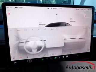 TESLA Model Y usata, con Carica per smartphone a induzione