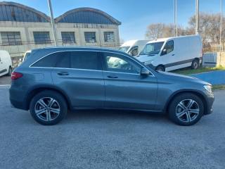MERCEDES-BENZ GLC 220 usata 4