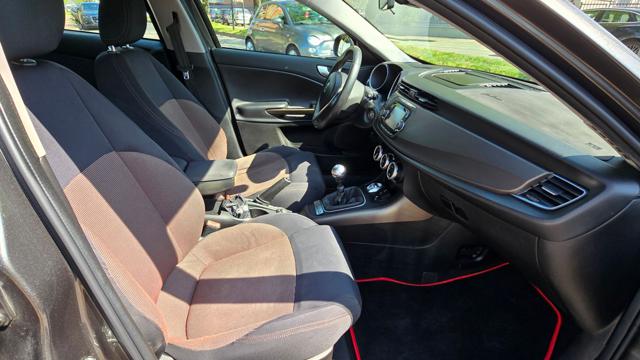 ALFA ROMEO Giulietta usata, con Volante in pelle
