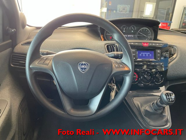 LANCIA Ypsilon usata, con Luci diurne LED