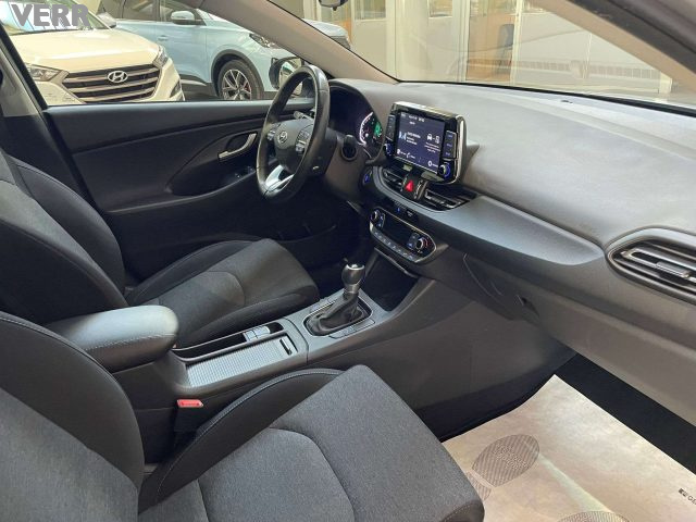 HYUNDAI i30 usata, con Volante in pelle