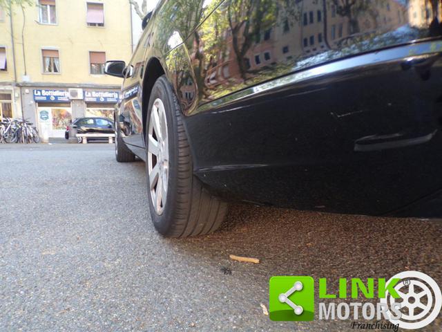 MERCEDES-BENZ C 200 usata, con Leve al volante