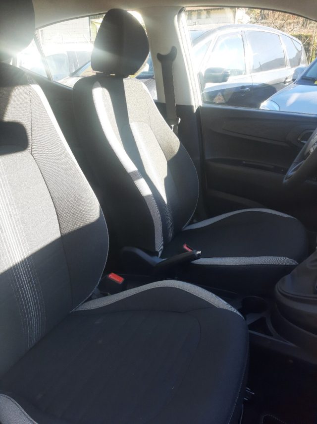HYUNDAI i10 usata, con Pneumatici estivi