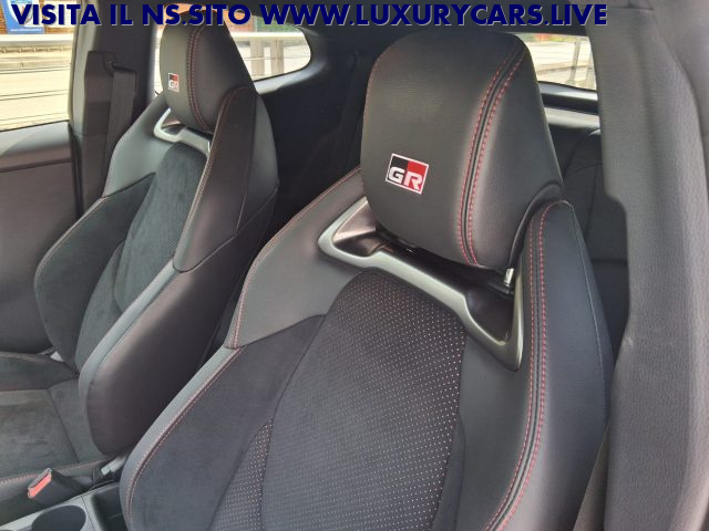 TOYOTA Yaris usata, con ESP