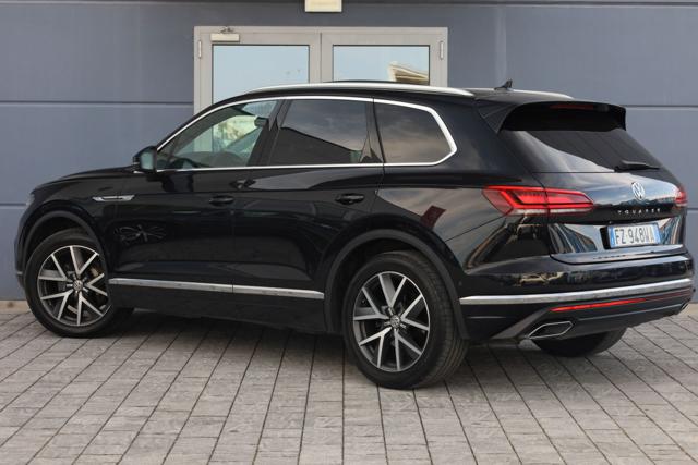 VOLKSWAGEN Touareg usata, con Airbag laterali