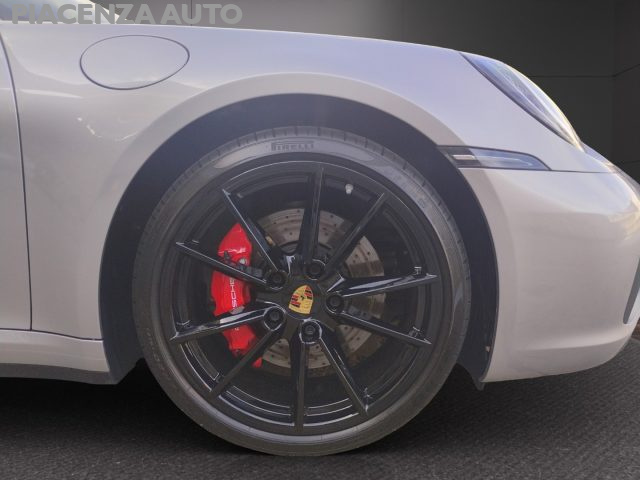 PORSCHE 992 usata, con Interni in pelle