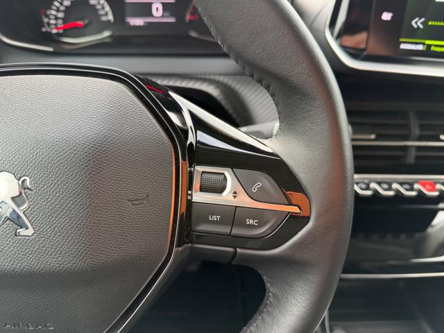 PEUGEOT 2008 usata, con Park Distance Control