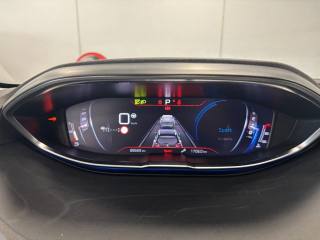 PEUGEOT 3008 usata, con Volante in pelle