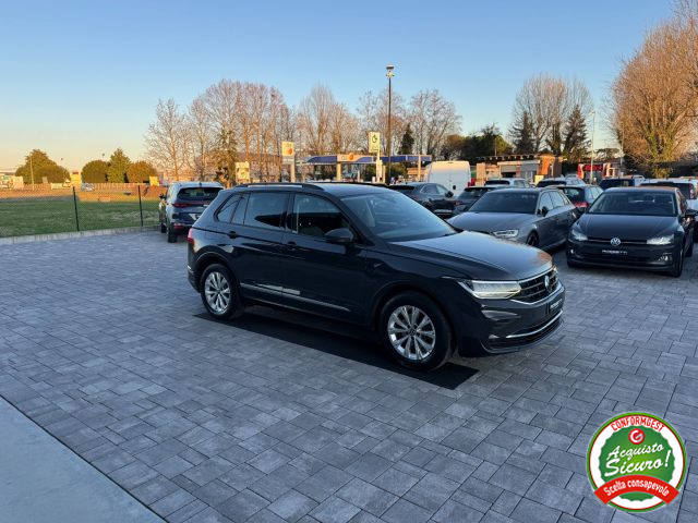 VOLKSWAGEN Tiguan usata, con Cerchi in lega