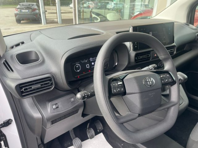 TOYOTA Proace City usata, con Fari LED