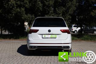 VOLKSWAGEN Tiguan usata, con Airbag laterali