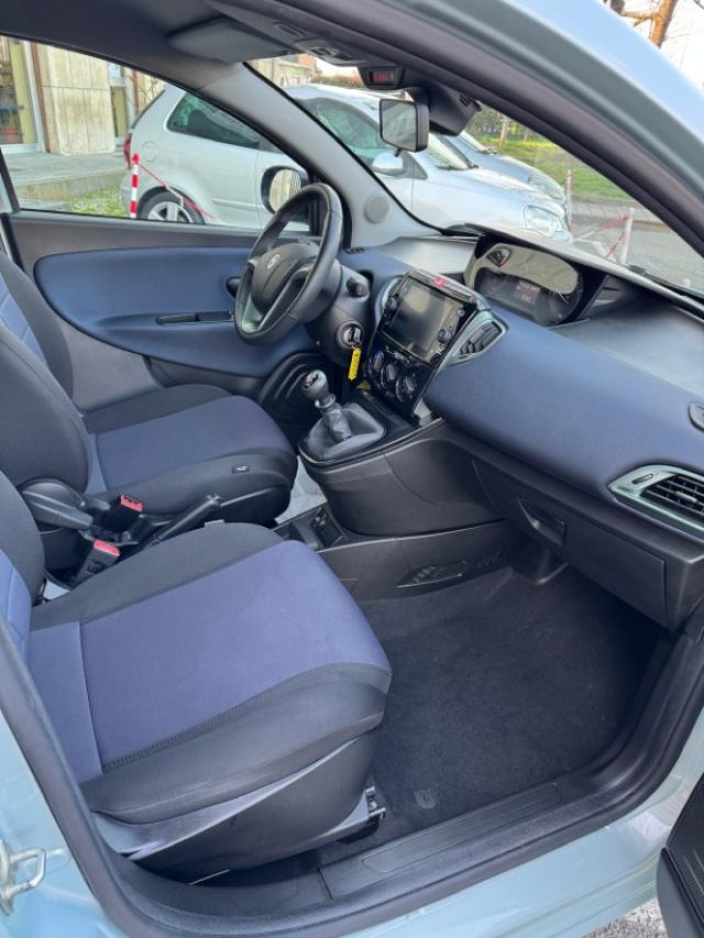 LANCIA Ypsilon usata, con Cronologia tagliandi