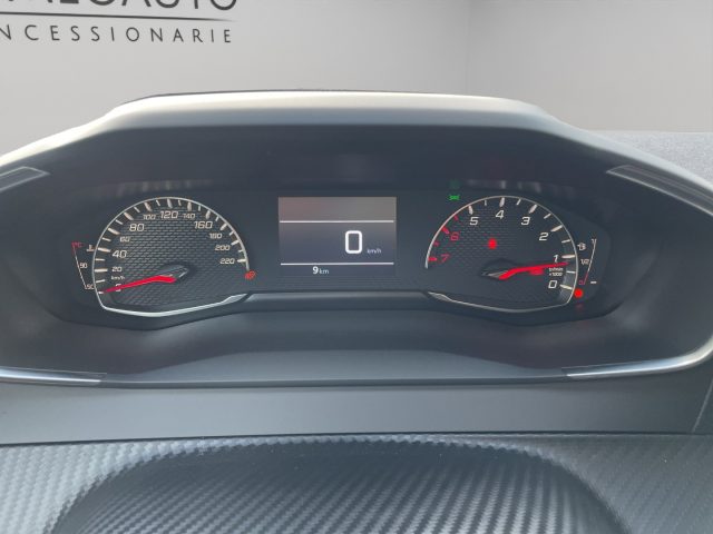 PEUGEOT 2008 usata, con Autoradio digitale