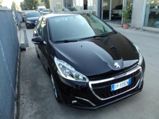 PEUGEOT 208 usata, con Autoradio