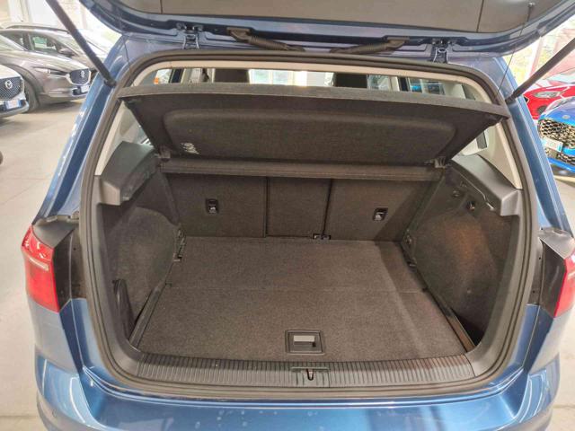 VOLKSWAGEN Golf Sportsvan usata, con Servosterzo