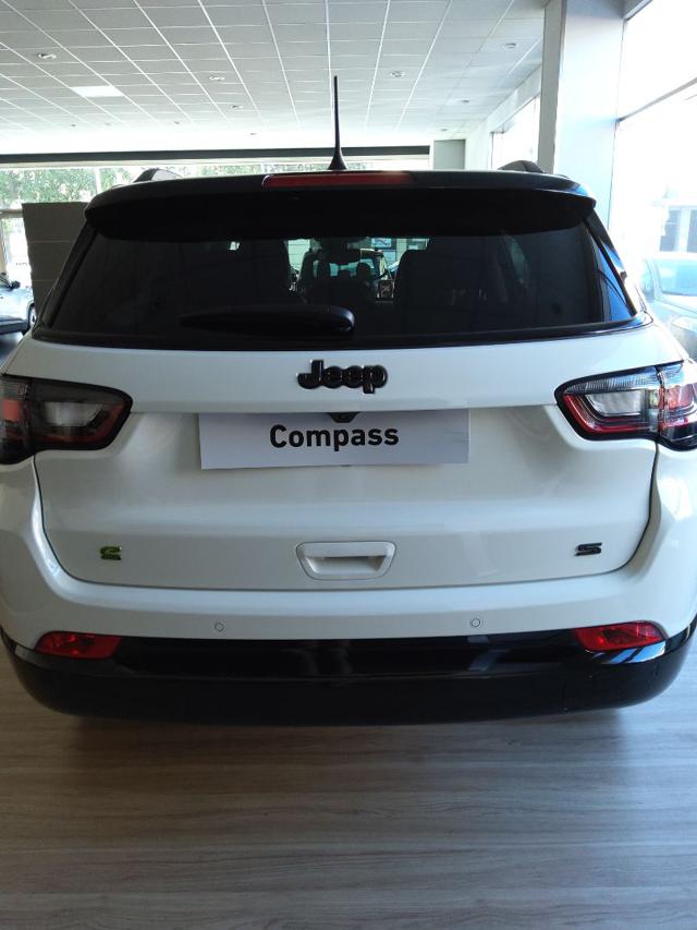 JEEP Compass usata, con Autoradio